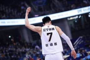 包含转会期突围战来临；辽宁本钢围绕CBA季后赛复出首秀；震撼外界；临场指挥获称赞的词条-爱游戏体育app